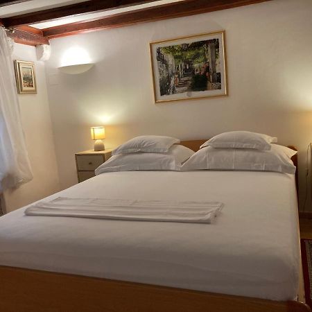 Guesthouse Vicelic 1 Dubrovnik Exteriör bild